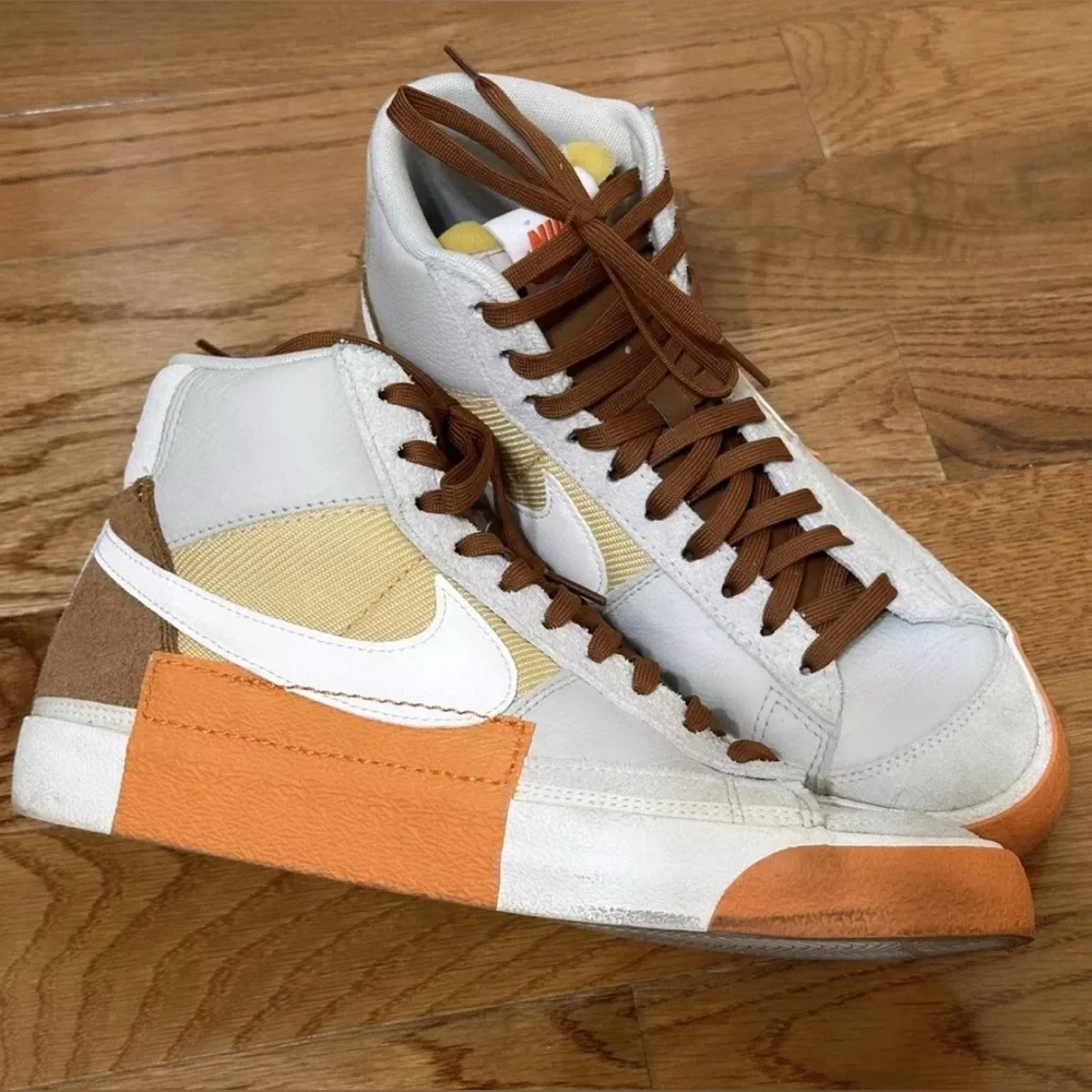 Nike Men's Blazer Mid Pro Club - Picture 3 of 3